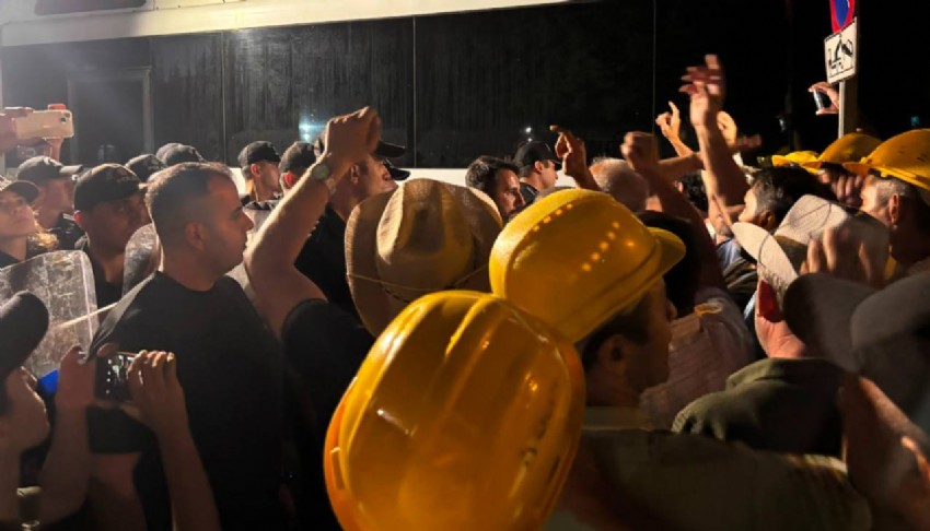 Madencilerin bakanlık önündeki eylemine müdahale: Sendika yöneticileri gözaltına alındı