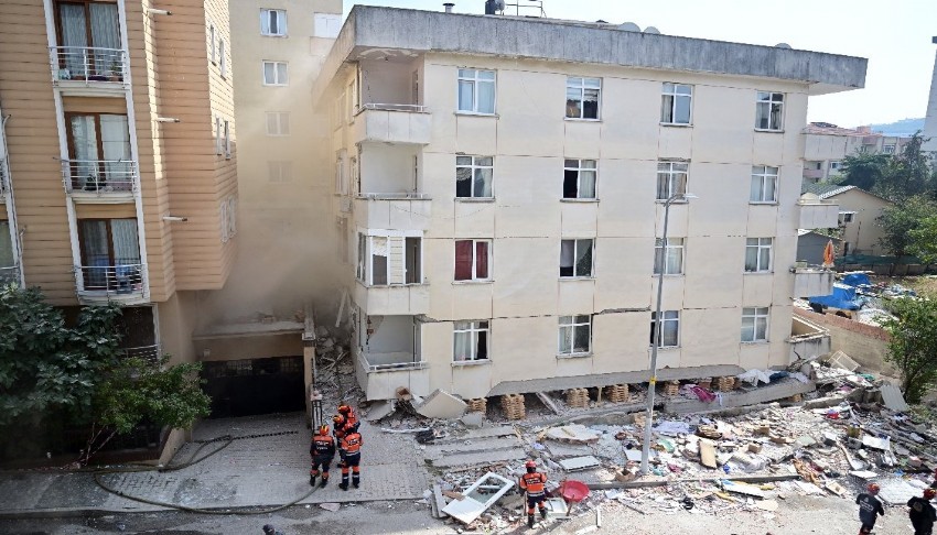 Maltepe'deki bina faciasında 2 tutuklama