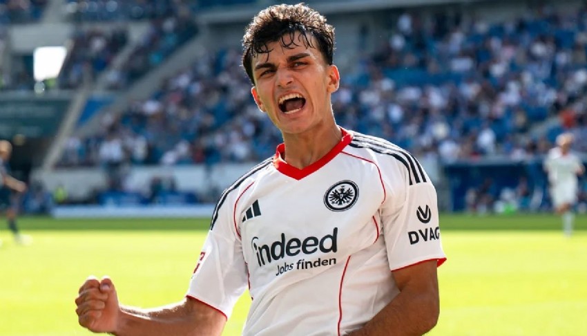 Frankfurt'tan 11 gol birden: Can Uzun 5 gole katkı yaptı