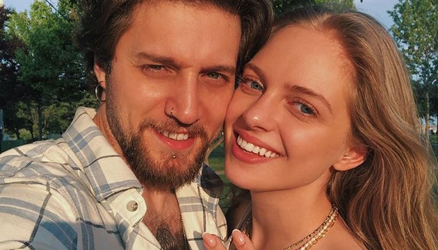 Ünlü çift boşanıyor