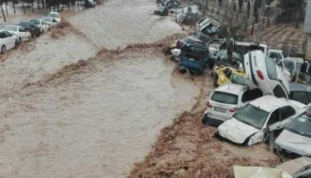 İran'da sel felaketi: 4 ölü