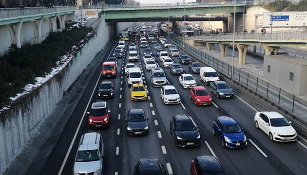 İstanbul'da sabah trafiği yoğunluğu