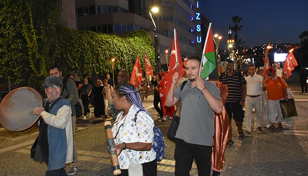 İzmir'de Filistin için yürüyüş