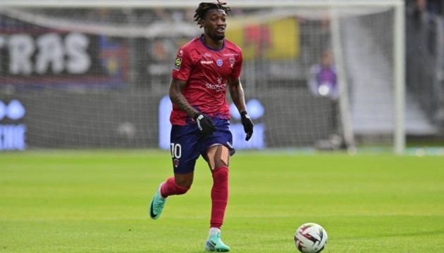 Trabzonspor'un yeni transferi imzaya geldi!