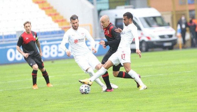 Fatih Karagümrük ile  Sivasspor yenişemedi