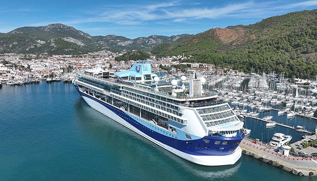 Kruvaziyerle 10 bin turist geldi