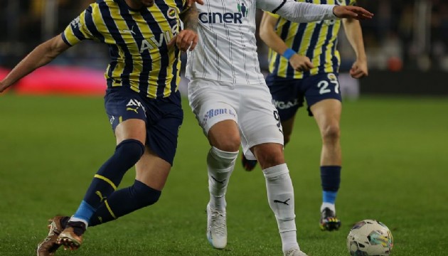 Kasımpaşa - Fenerbahçe maçında ilk 11'ler belli oldu