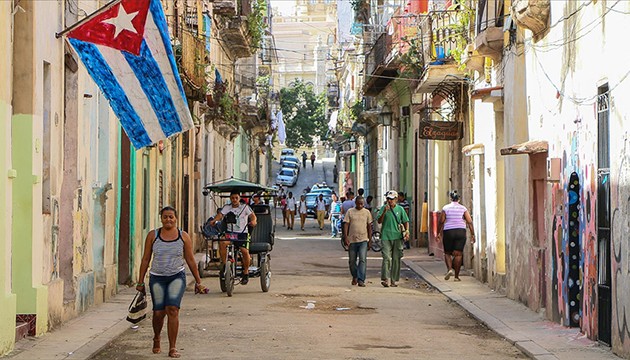 Küba'dan ABD'ye savaş tepkisi