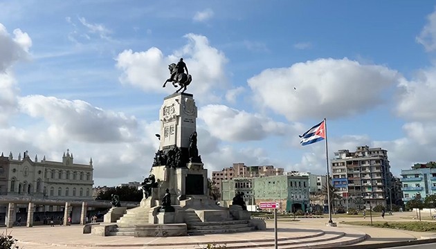 Küba'ya bir darbe de Meksika'dan