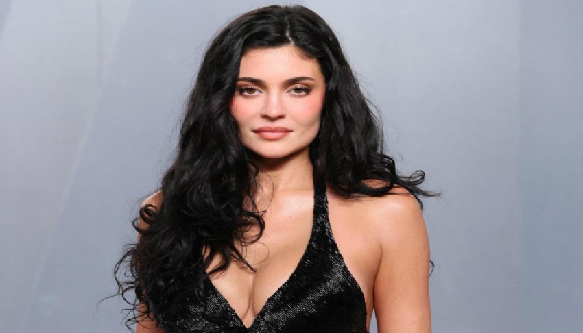 Kylie Jenner 50 milyon dolarlık sütyenle podyuma çıktı