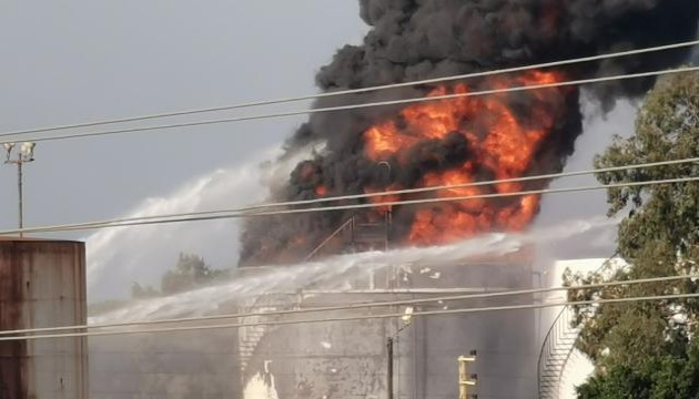 Lübnan'da petrol tesislerinde yangın çıktı