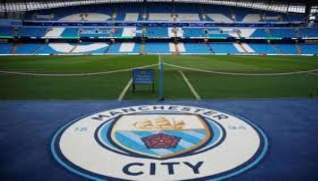 Manchester City'den savunmaya takviye