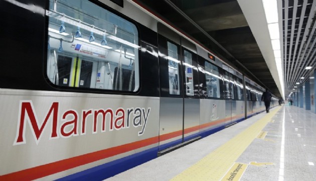 Marmaray'da intihar girişimi!