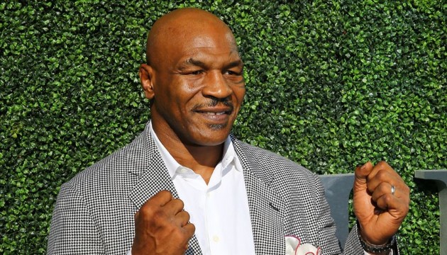 Mike Tyson'ın ringlere dönüş tarihi ertelendi