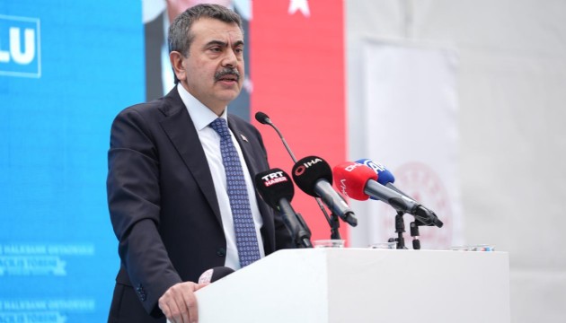 Bakan Tekin'den 'Kürtçe' açıklaması