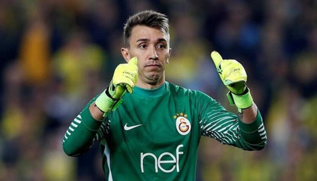 Muslera'nın lisansı askıya alındı!