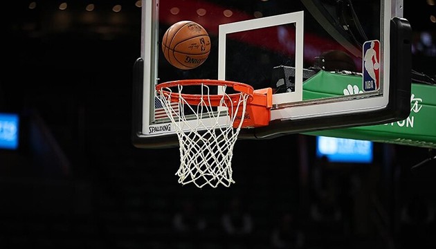 Thunder yarı finale yükseldi