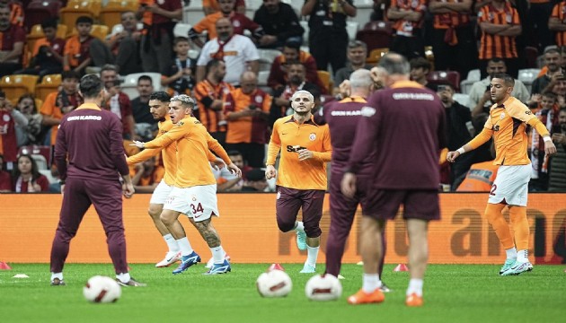 Okan Buruk biletini kesti: Galatasaray'da şok ayrılık!