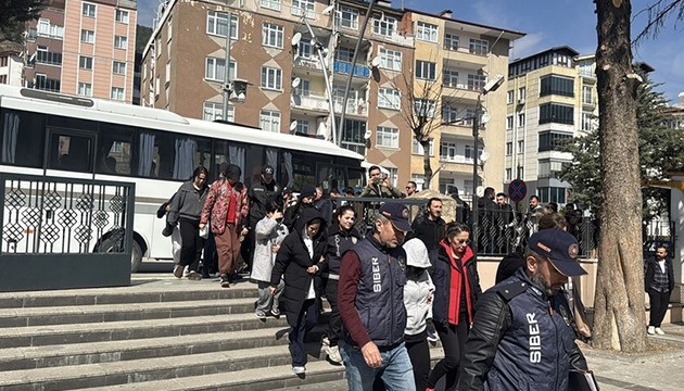 12 ilde operasyon: 64 gözaltı