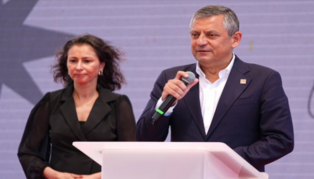 Özgür Özel: 'Otobanlara balyoz operasyonu yapacağım'