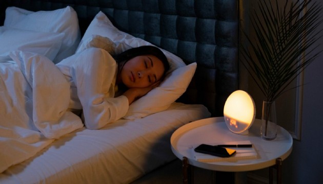 Uzmanlar uyarıyor! Gece lambasının zararları say say bitmiyor