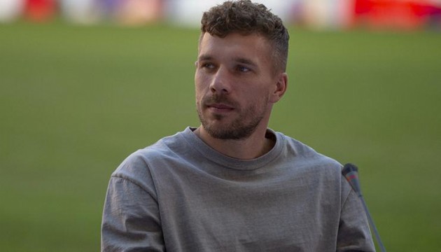 Podolski'den taraftara tepki