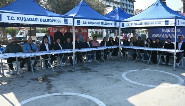 Kuşadası'nda demokrasi nöbeti