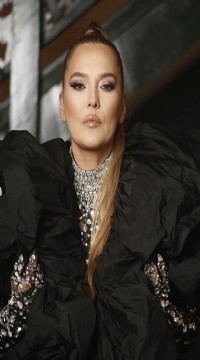 Demet Akalın'dan Hande Erçel'e yorum!