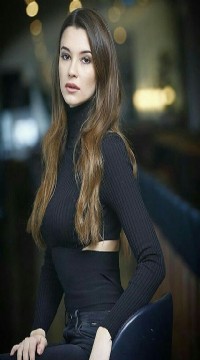 Leyla Lydia Tuğutlu şarkıcı oldu!