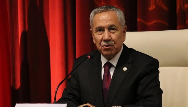 Bülent Arınç başkanlık sistemini eleştirdi