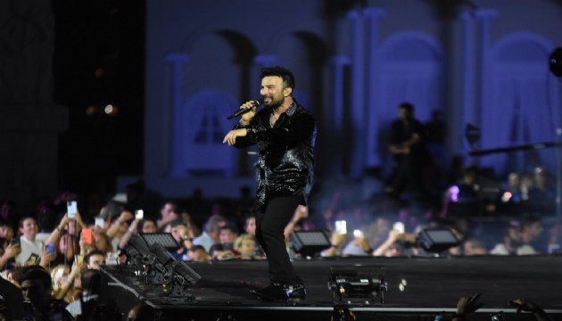 Tarkan konseri dünya tarihine geçti!