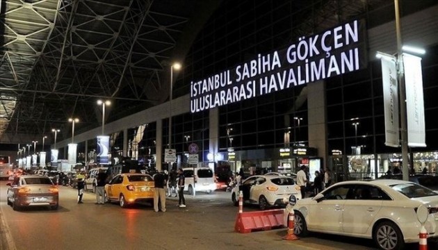 Sabiha Gökçen'de alt yapı arızası: Check-in işlemleri yapılamıyor