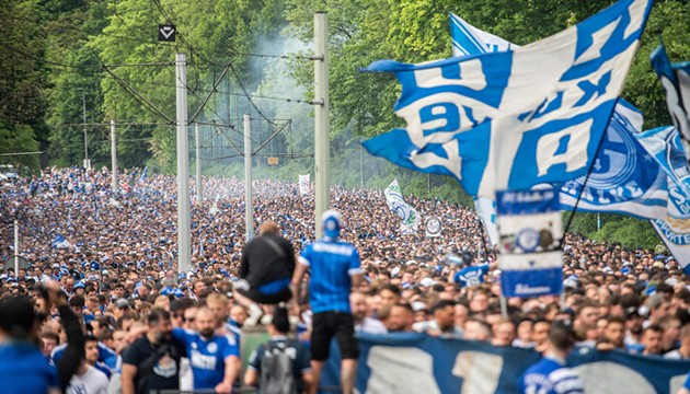Kenan Karaman attı Schalke 04 yükseldi