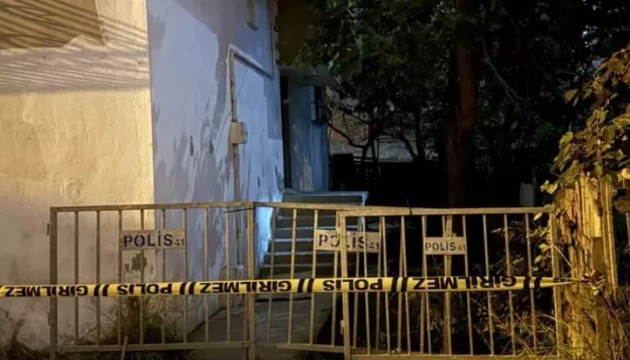 Gebze'de iki katlı bina tahliye edildi