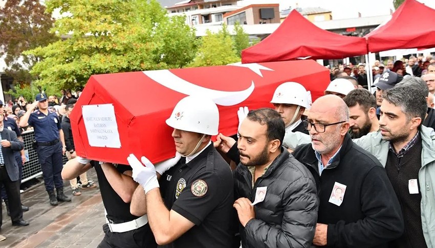 Şehit polis memuruna son veda