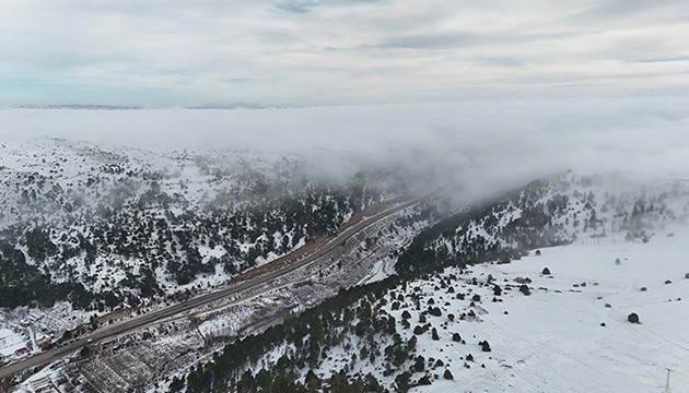 Sertavul Geçidi'ni sis kapladı