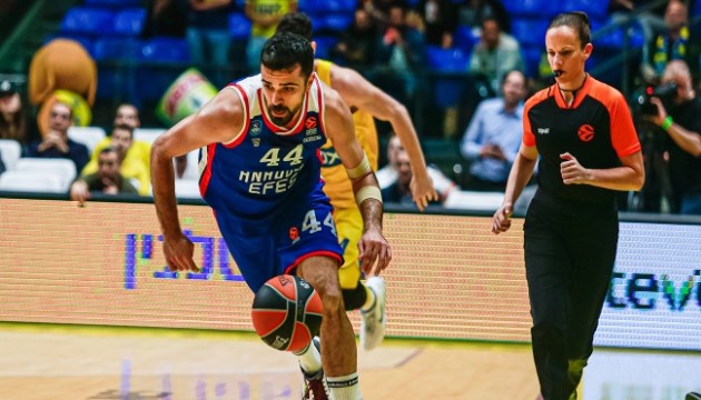 Anadolu Efes'ten Simon kararı