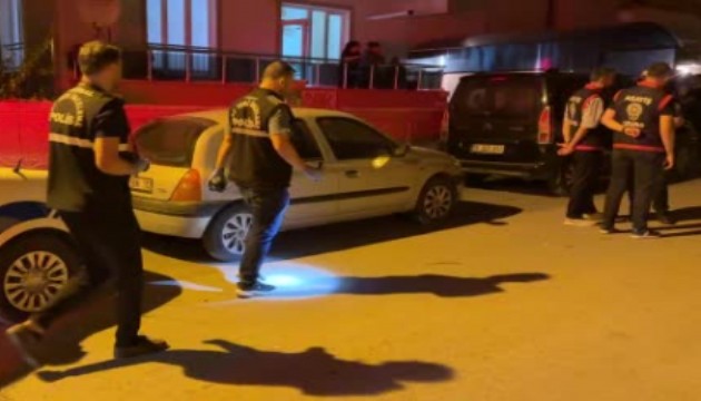 Sivas’ta kına gecesinde halay kavgası!