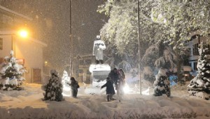 750 yol ulaşıma kapandı