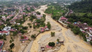 Endonezya'da can kaybı 442'ye çıktı