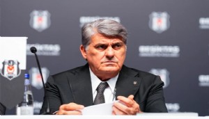 Serdal Adalı maçın bitmesini beklemedi