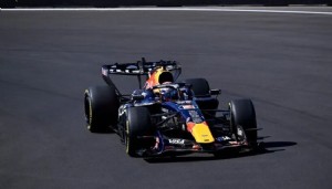 Formula 1 Bahreyn'de Verstappen kazandı