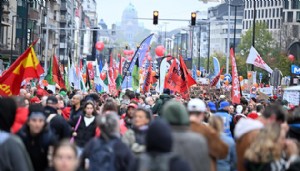 Avrupa'da hayatı durduran grev