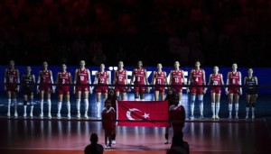 Milliler Azerbaycan'la karşılaşacak