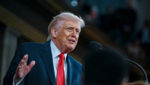 Trump'tan Pakistan'a övgüler