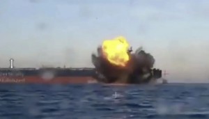 Tankerdeki yangın söndürüldü