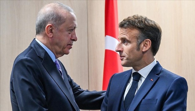 Erdoğan, Macron ile telefonda görüştü