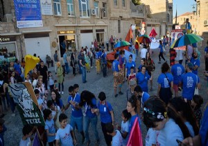 'Uçan Halı Mardin Çocuk Müzik Festivali' başladı