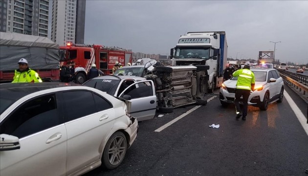 TEM Otoyolu'nda zincirleme kaza