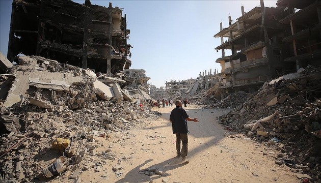 Gazze'de can kaybı 52 bin 810'a yükseldi
